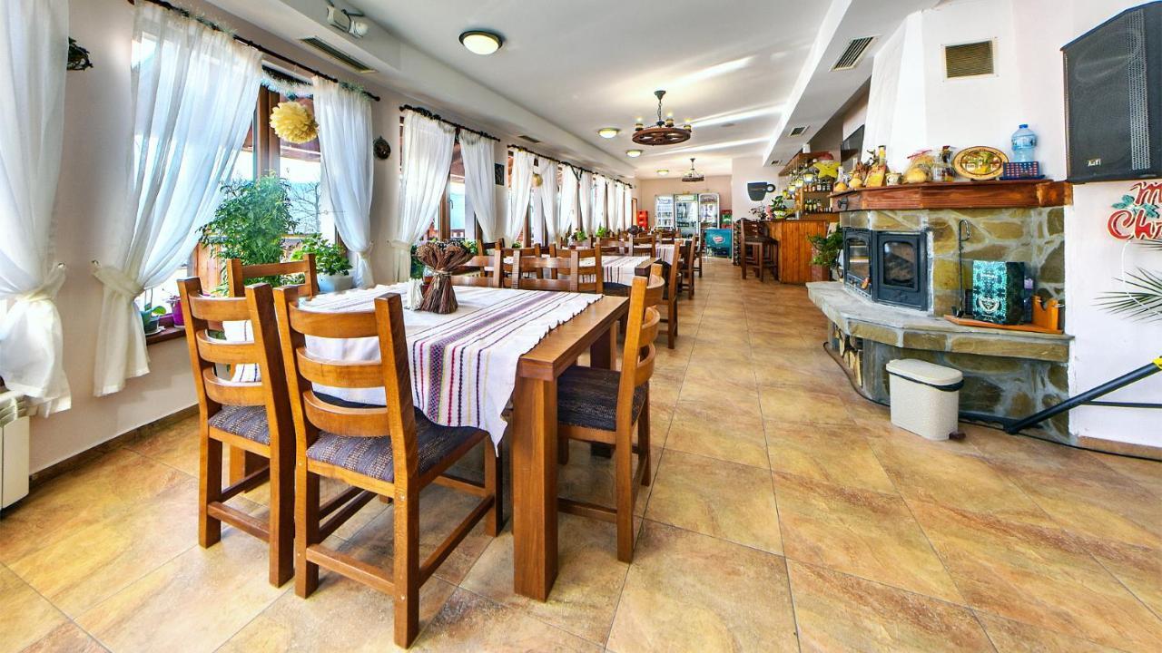 Family Complex Krisbo Hotel Donkovtsi Ngoại thất bức ảnh